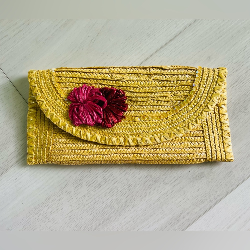 Old Navy, Summer Straw Clutch.